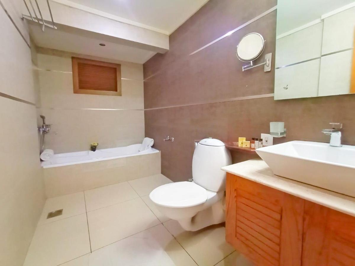 Hill Palace Hotel & Spa Kochi Zewnętrze zdjęcie