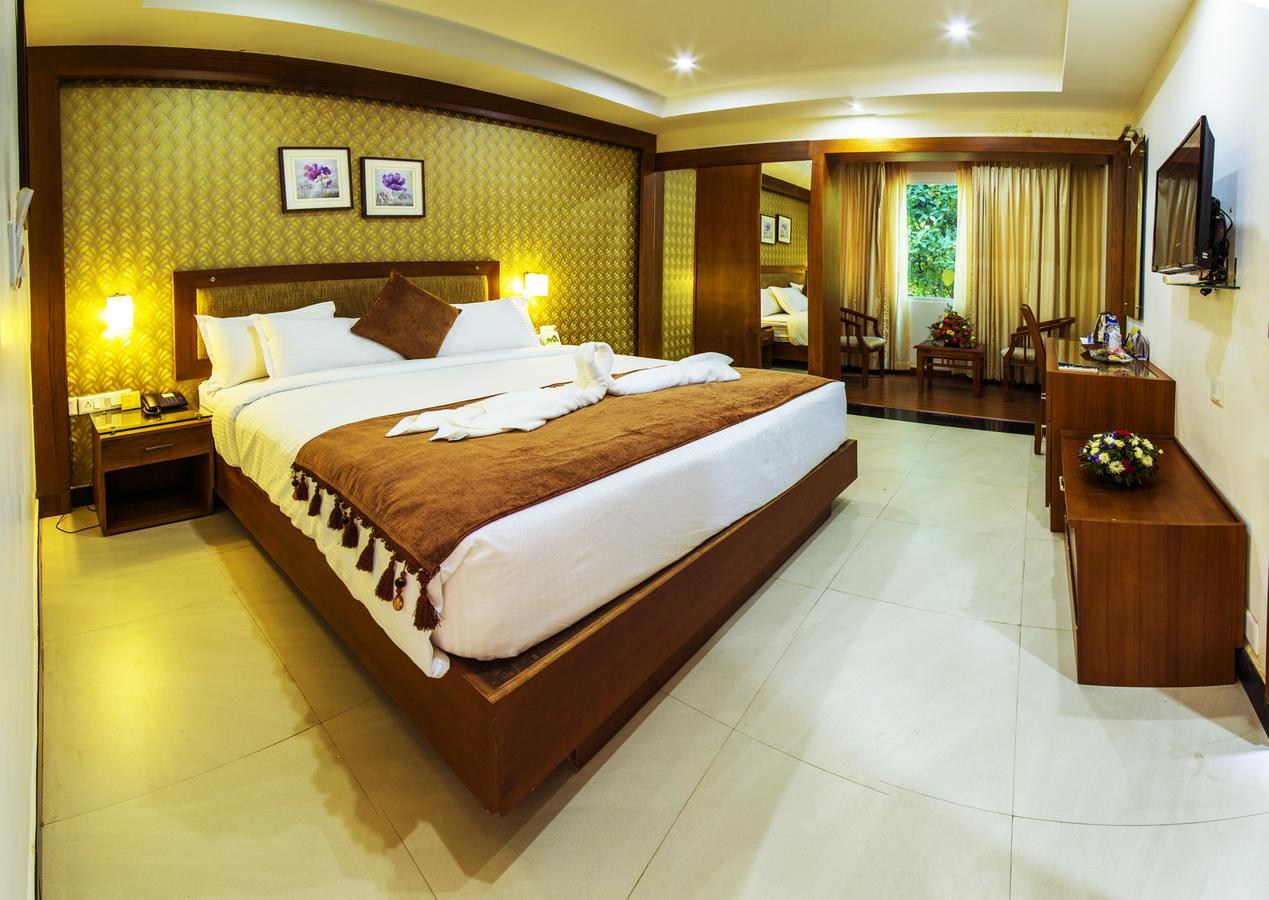 Hill Palace Hotel & Spa Kochi Zewnętrze zdjęcie
