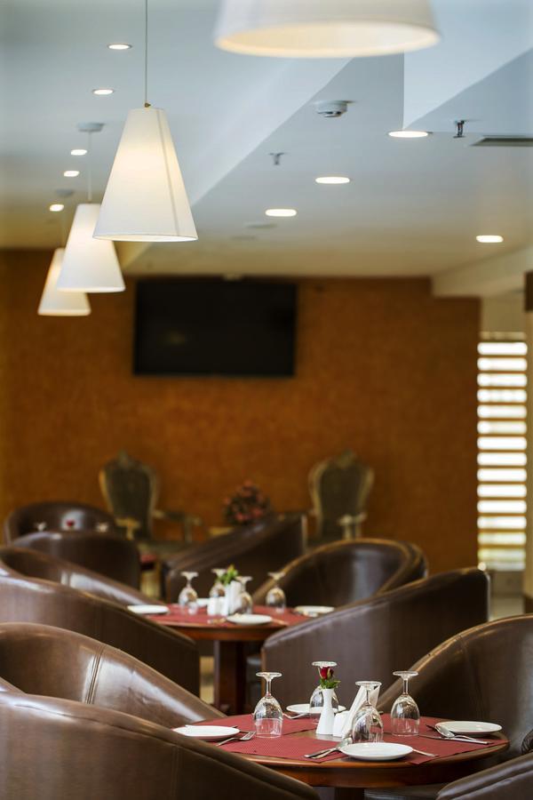Hill Palace Hotel & Spa Kochi Zewnętrze zdjęcie