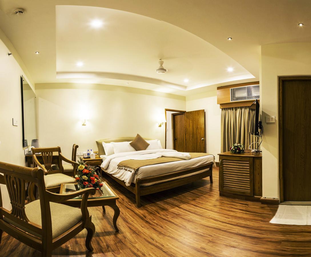 Hill Palace Hotel & Spa Kochi Zewnętrze zdjęcie
